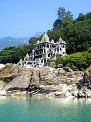 Temple on Ganges, Rishikesh